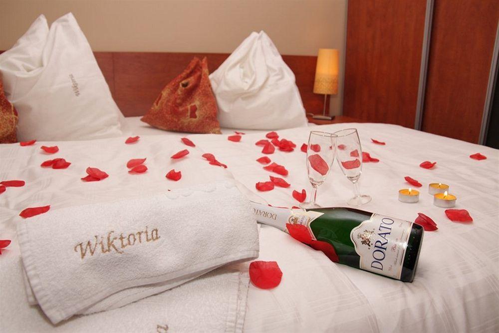 Hotel Wiktoria 스클라르스카포렘바 외부 사진
